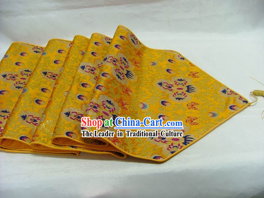 Chinese Handmade Embroidery Golden Daisy Flower Silk Table Cloth