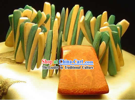 Beijing Coral Coconut Bracelet