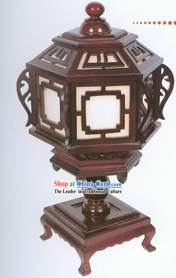 Chinese Hand Carved Wooden Window Shape Reading Lantern