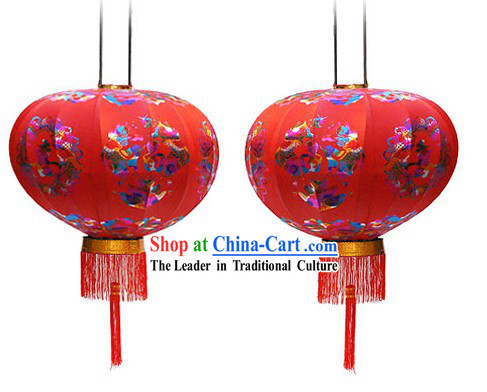 Chinese Ancient Palace Style Silk Lantern Pair