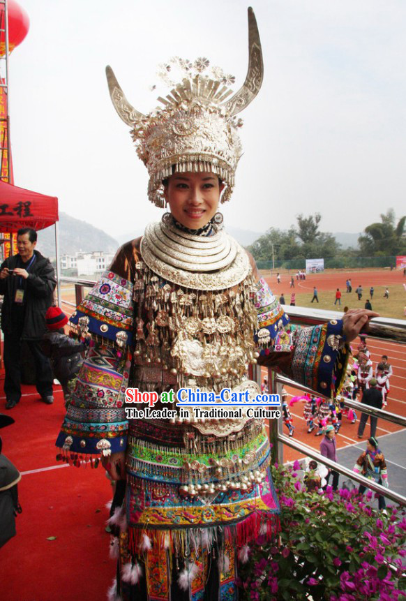 Traditional Miao Minority Long Costumes, Helmet and Necklace Complete Set for Women