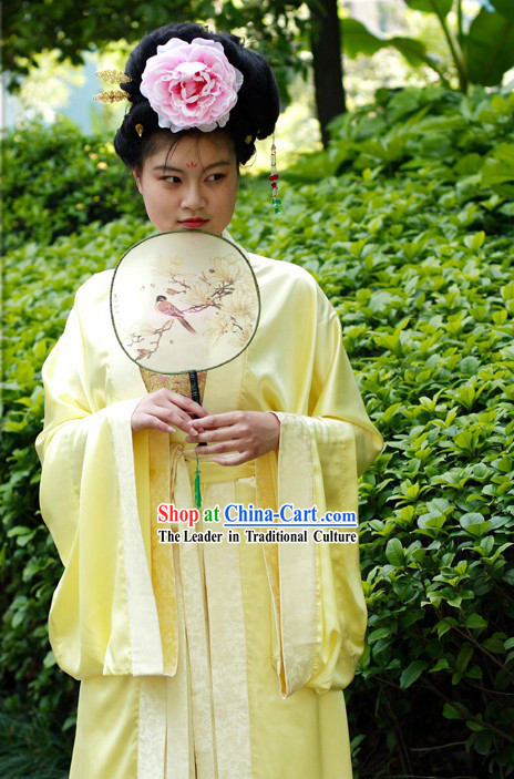 China Tang Dynasty Women Dress and Headpiece Set