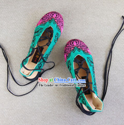 Chinese Handmade Cloth Shoes