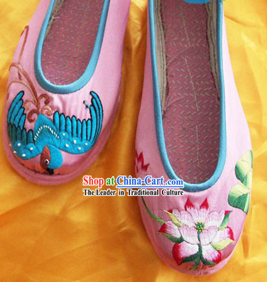 Chinese Traditional Hand Made Embroidery Shoes