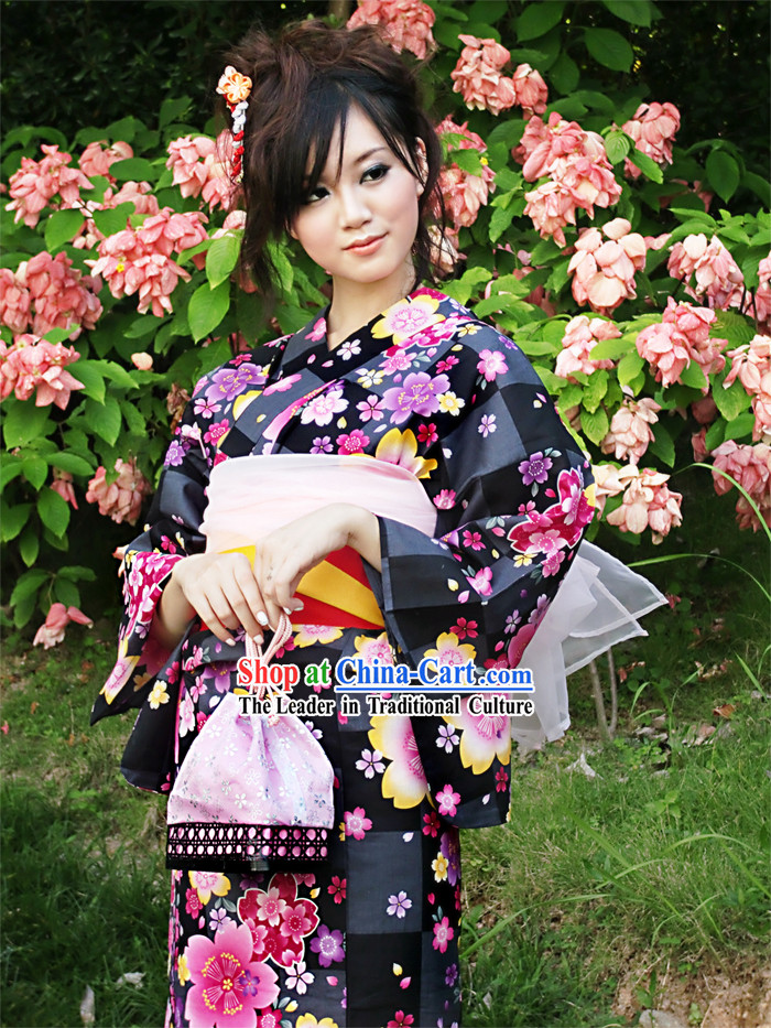 Traditional Japanese Yukata Kimono Clothing Complete Set
