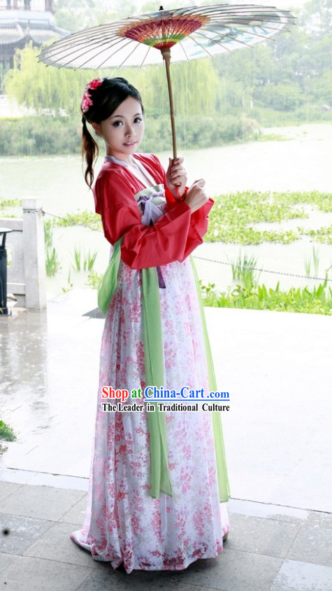 Ancient Chinese Beauty Outfit and Umbrella