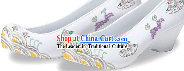 Ancient Style Korean Wedding Shoes for Brides
