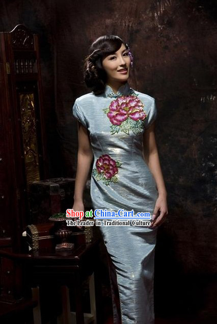 Traditional Chinese Embroidered Long Qipao Cheongsam