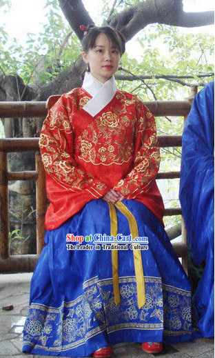 Traditional Chinese Ming Dynasty Princess Clothing