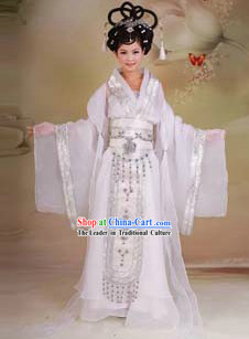 Ancient Chinese Lady in White Costumes for Women