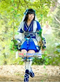 Ancient Chinese Female Halloween Costume and Headpiece