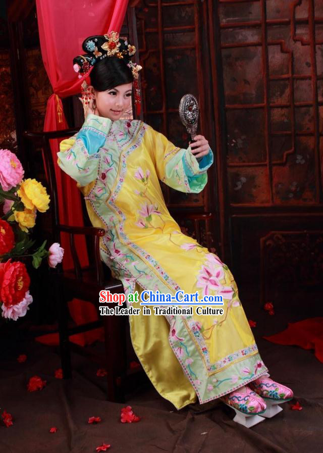 Chinese Classical Big Family Embroidered Lady Clothes