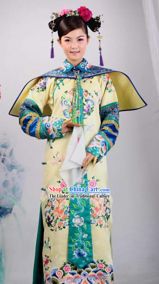 Qing Dynasty Imperial Princess Embroidered Clothing Complete Set for Women