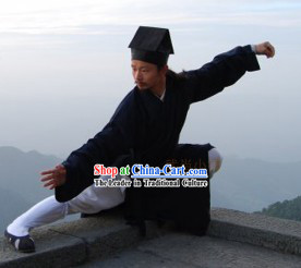 Traditional Daoist Priest Robe and Hat