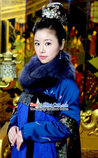 Chinese Tang Dynasty Empress Blue Clothing for Women
