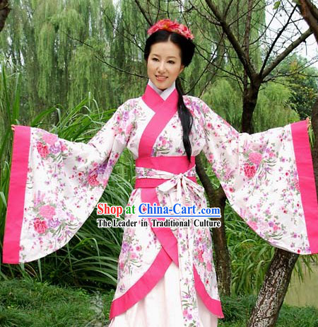 Ancient Chinese Clothing for Beauty