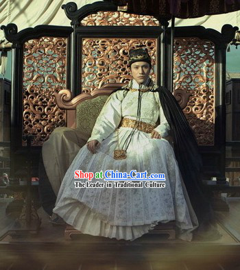 Ancient Chinese Ming Dynasty Official Costumes and Hat for Men