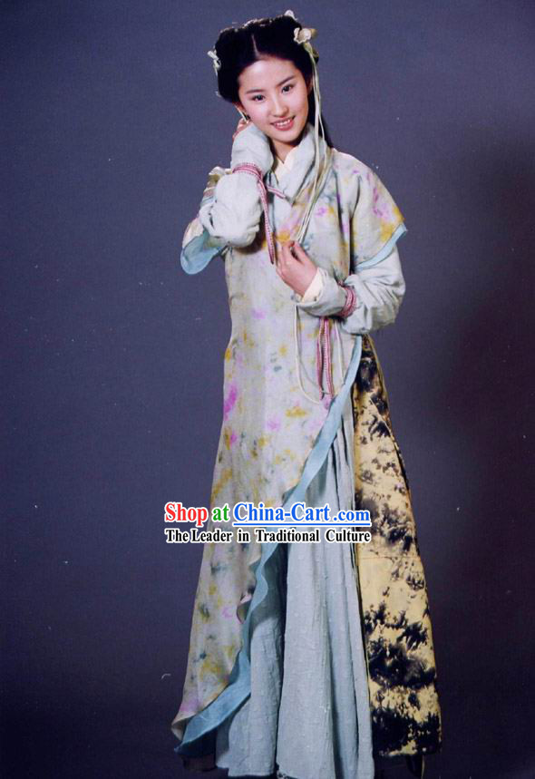 Ancient Chinese Swordswoman Costume and Hair Accessories for Women