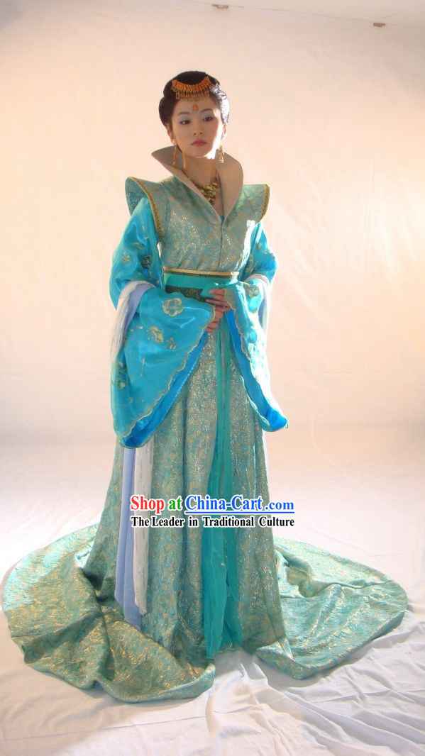 Ancient Chinese Tang Dynasty Princess Blue Clothing and Hair Accessories