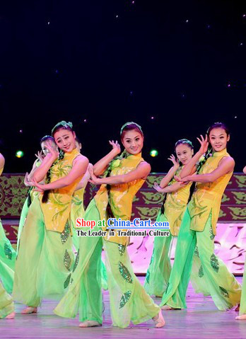 Chinese Folk Group Dance Costumes for Women