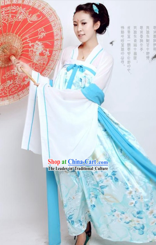 Ancient Chinese Tang Dynasty Clothing for Women