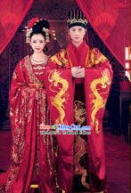 Chinese Classic Wedding Dresses Two Complete Sets for Wedding Couple