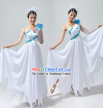 Chinese Stage Performance Choir Costumes and Headwear for Women