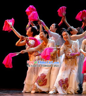 Traditional Chinese Folk Dance Costumes for Women