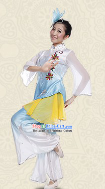 Chinese Traditional Dance Costume and Headwear for Women