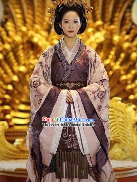 Han Dynasty Empress Hanfu Outfit and Headwear for Women