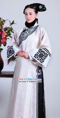 White Qing Dynasty Imperial Palace Lady Outfit for Women