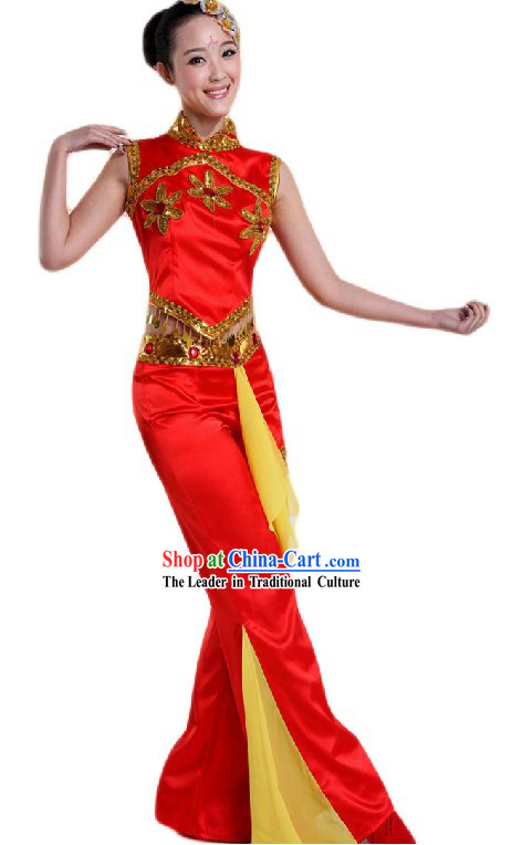 Traditional Chinese Red Fan Dancing Costumes and Headpiece for Ladies