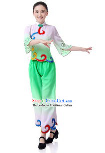 Traditional Chinese Fan Dance Costumes for Women