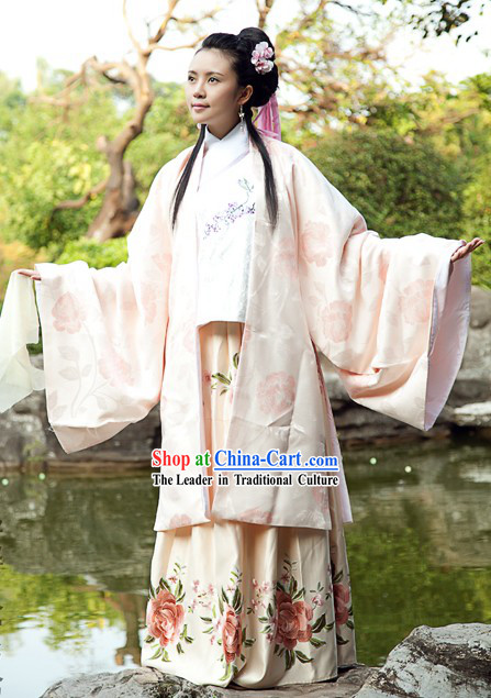 Ancient Chinese Ming Dynasty Clothes for Women