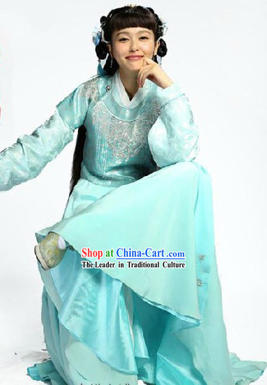 China Ming Dynasty Light Blue Female Clothing