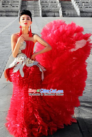 Traditional Chinese Red Phoenix Wedding Evening Dress
