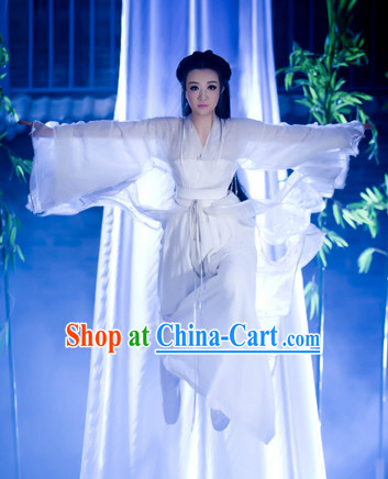 Ancient Chinese White Costumes for Ladies