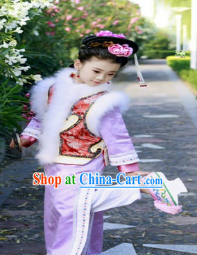 Qing Dynasty Princess Clothes and Headgear for Kids