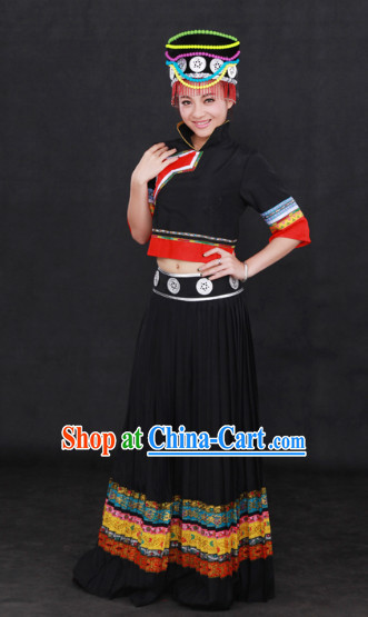 China Yunnan Nu Nationality Festival Clothing