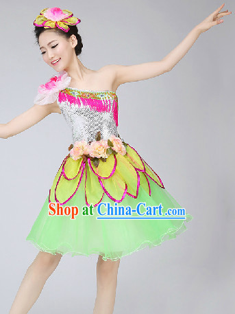 Traditional Chinese Folk Dancing Costumes and Headwear Complete Set for Women