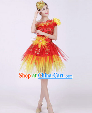 Enchanting Effect Folk Dance Suit and Headwear Complete Set for Women