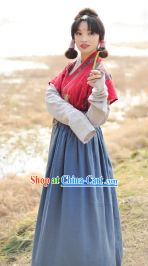Han Dynasty Female Traditional Clothes