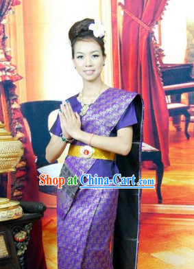 Burma Traditional Outfit for Women