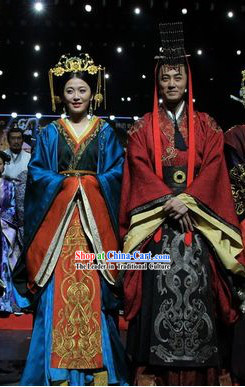 Ancient Chinese Han Dynasty Emperor and Empress Clothes and Hats