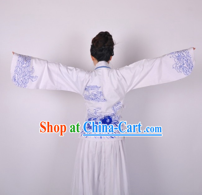 Handmade and Painted Fish and Wave Hanfu Garment for Women
