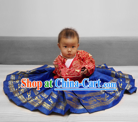 Ming Dynasty Dresses for the Little Girl