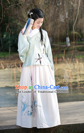 Ming Dynasty Clothing Chinese Ancient Costumes and Hair Accessories for Women