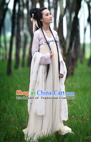 Chinese Tang Dynasty Wear Clothing and Hair Jewelry Complete Set for Women