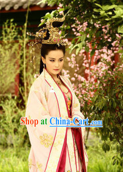 Traditional Chinese Empress Clothes and Hair Accessories