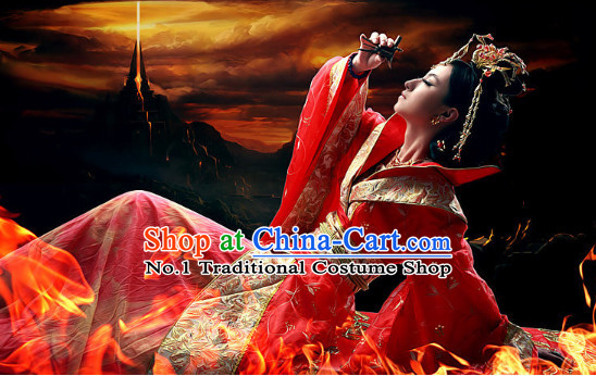 China Traditional Queen Costumes and Hair Accessories